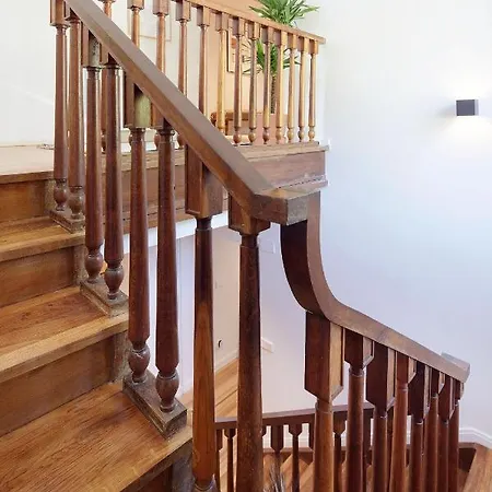 Aterian Aresti Vila *